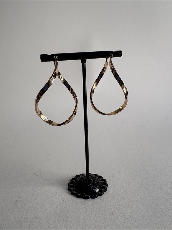 Jewelry - Gold Twisted Teardrop Hoop Earrings Polished Women Jewelry